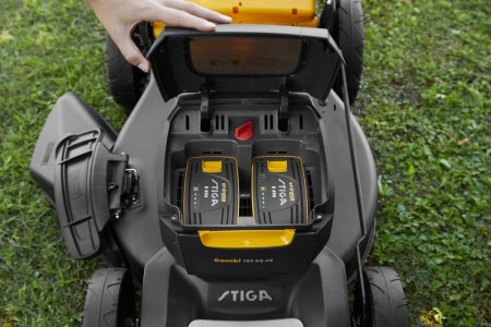 Газонокосилка бензиновая самоходная STIGA COMBI 753 SE