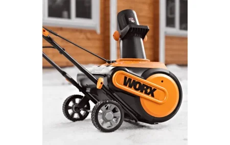 Снегоуборочная машина электрическая WORX WG450E