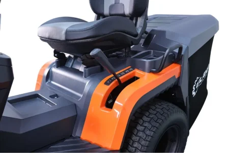 Газонокосилка бензиновая самоходная с сиденьем (райдер) ELAND LT-5810P