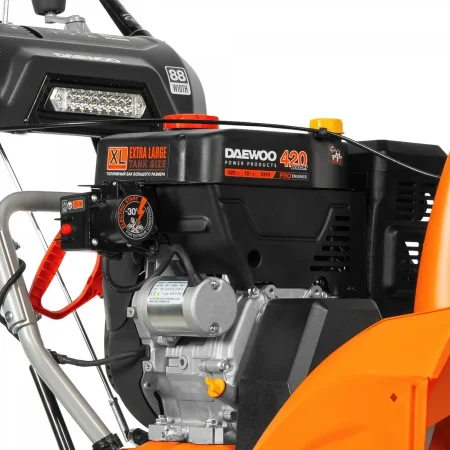 Снегоуборщик бензиновый DAEWOO DAST 1590 Снегоуборщик бензиновый DAEWOO DAST 1590