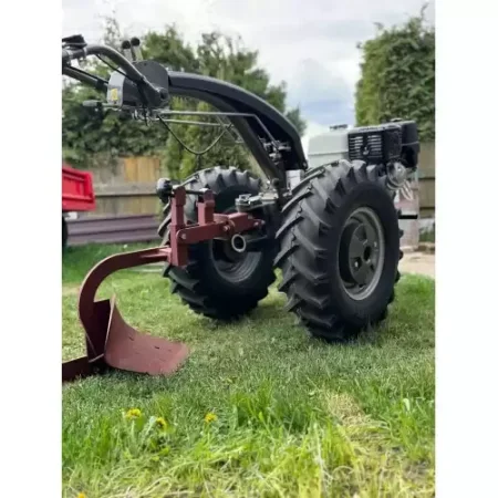 Мотоблок New Sich series Pilot Мотор Сич Honda 13 л.с  (Колеса 7-12 индия)