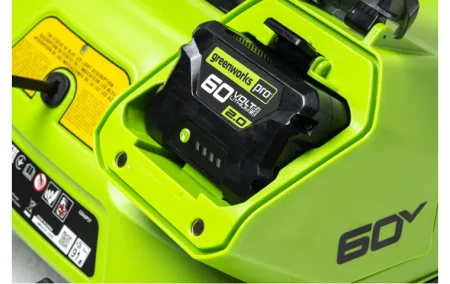 Аккумуляторная снегоуборочная машина Greenworks GD60PST 60В Аккумуляторная снегоуборочная машина Greenworks GD60PST 60В